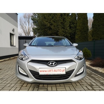Hyundai i30 2015,  1.6 diesel - Na sprzedaż za 26 900 zł - Strzegom - zdjęcie 2