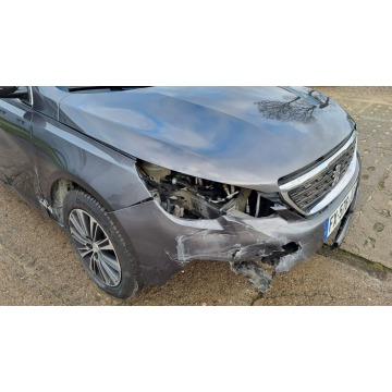 Peugeot 308 2021,  1.5 diesel, automat - Na sprzedaż za 28 500 zł - Białogard - zdjęcie 8