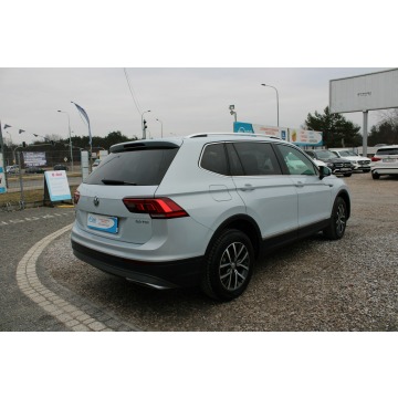 Volkswagen Tiguan Allspace  SUV 2018,  2.0 diesel - Na sprzedaż za 76 900 zł - Warszawa - zdjęcie 6