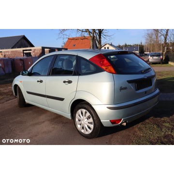 Ford Focus  Hatchback 2003,  1.6 benzyna - Na sprzedaż za 4 100,00 zł - Warszawa - zdjęcie 2