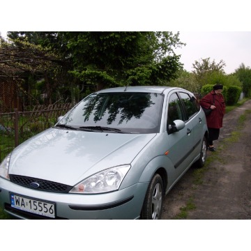 Ford Focus  Hatchback 2003,  1.6 benzyna - Na sprzedaż za 4 100,00 zł - Warszawa - zdjęcie 3