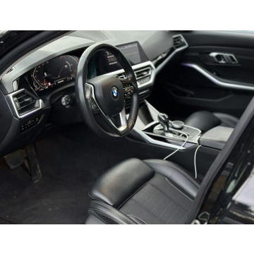 BMW Seria 3 2019,  2.0 diesel, automat - Na sprzedaż za 88 500 zł - Stare Miasto - zdjęcie 10