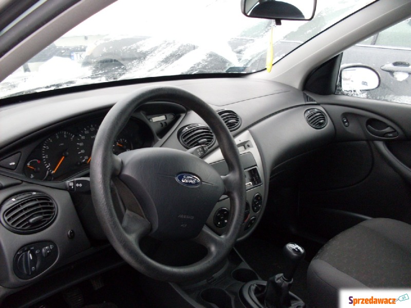 Ford Focus  Hatchback 2003,  1.6 benzyna - Na sprzedaż za 4 100,00 zł - Warszawa