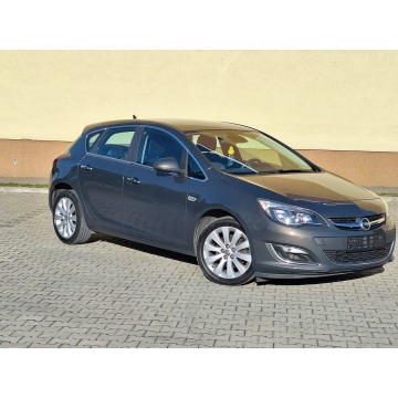 Opel Astra  Hatchback 2013,  1.4 benzyna - Na sprzedaż za 25 900 zł - Zamość - zdjęcie 2