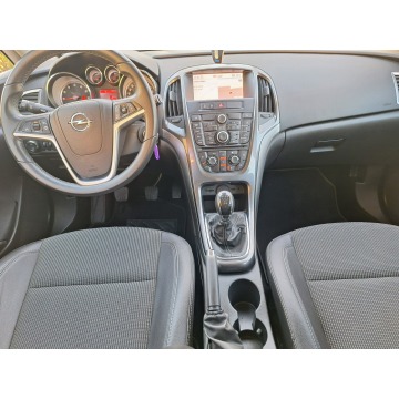 Opel Astra  Hatchback 2013,  1.4 benzyna - Na sprzedaż za 25 900 zł - Zamość - zdjęcie 8