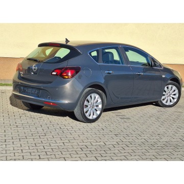 Opel Astra  Hatchback 2013,  1.4 benzyna - Na sprzedaż za 25 900 zł - Zamość - zdjęcie 10