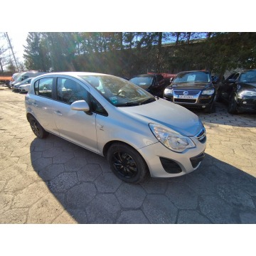 Opel Corsa  Hatchback 2013,  1.2 benzyna - Na sprzedaż za 15 900 zł - Wałbrzych - zdjęcie 3
