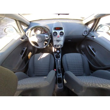 Opel Corsa  Hatchback 2013,  1.2 benzyna - Na sprzedaż za 15 900 zł - Wałbrzych - zdjęcie 7