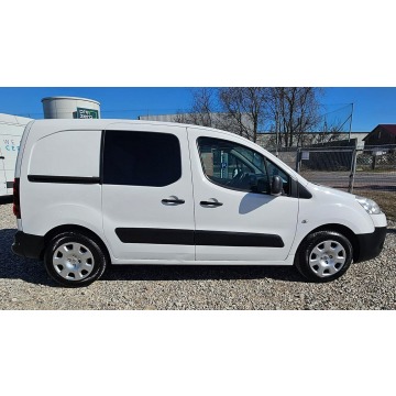 Peugeot Partner 2013,  1.6 diesel - Na sprzedaż za 19 988 zł - Kutno - zdjęcie 9