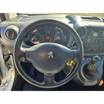 Peugeot Partner 2013,  1.6 diesel - Na sprzedaż za 19 988 zł - Kutno - zdjęcie 11