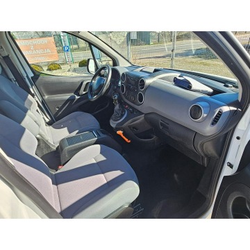 Peugeot Partner 2013,  1.6 diesel - Na sprzedaż za 19 988 zł - Kutno - zdjęcie 8