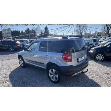 Skoda Yeti  SUV 2009,  2.0 diesel - Na sprzedaż za 28 900 zł - Świdnica - zdjęcie 11