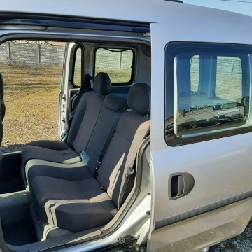 Opel Combo 2005,  1.4 benzyna+LPG - Na sprzedaż za 9 800,00 zł - Lublin - zdjęcie 9