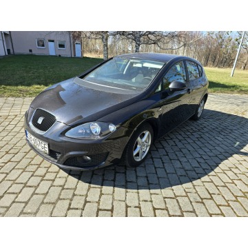 Seat Leon  Hatchback 2010,  1.6 diesel - Na sprzedaż za 13 500 zł - Bielsko-Biała - zdjęcie 2