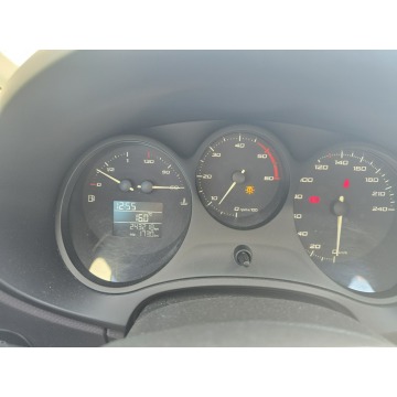 Seat Leon  Hatchback 2010,  1.6 diesel - Na sprzedaż za 13 500 zł - Bielsko-Biała - zdjęcie 12
