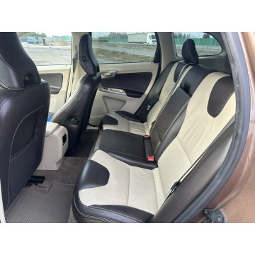 Volvo   SUV 2009,  2.4 diesel - Na sprzedaż za 41 500 zł - Lipówki - zdjęcie 10