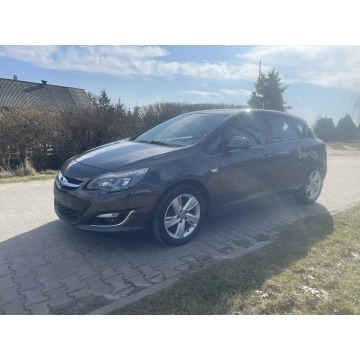 Opel Astra  Hatchback 2013,  2.0 diesel - Na sprzedaż za 22 900 zł - Gniezno - zdjęcie 2