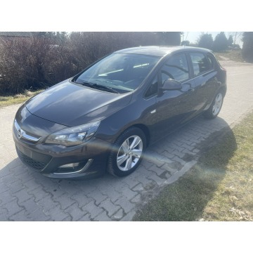 Opel Astra  Hatchback 2013,  2.0 diesel - Na sprzedaż za 22 900 zł - Gniezno - zdjęcie 3