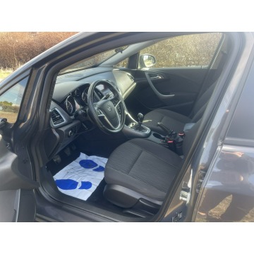 Opel Astra  Hatchback 2013,  2.0 diesel - Na sprzedaż za 22 900 zł - Gniezno - zdjęcie 12