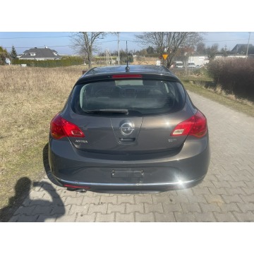 Opel Astra  Hatchback 2013,  2.0 diesel - Na sprzedaż za 22 900 zł - Gniezno - zdjęcie 11