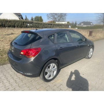 Opel Astra  Hatchback 2013,  2.0 diesel - Na sprzedaż za 22 900 zł - Gniezno - zdjęcie 10