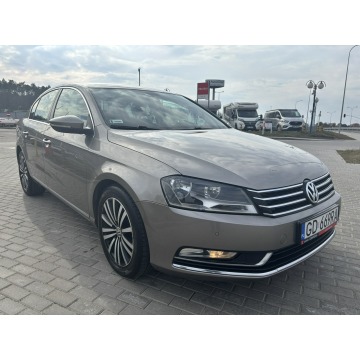 Volkswagen Passat  Sedan/Limuzyna 2014,  2.0 diesel - Na sprzedaż za 25 900 zł - Wejherowo - zdjęcie 2