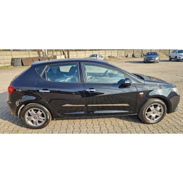 Seat Ibiza  Hatchback 2012,  1.2 benzyna - Na sprzedaż za 27 900 zł - Mysłowice - zdjęcie 9