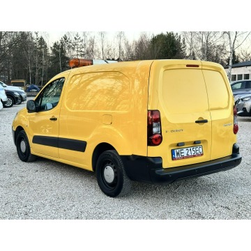 Peugeot Partner 2012,  1.6 diesel - Na sprzedaż za 15 800 zł - Pęcice - zdjęcie 5