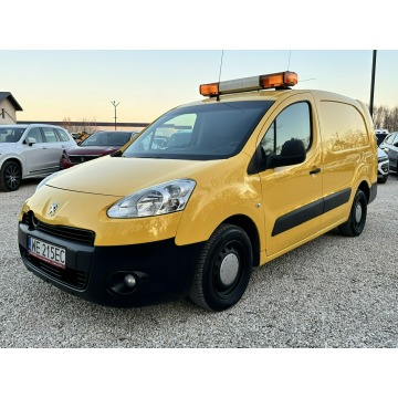 Peugeot Partner 2012,  1.6 diesel - Na sprzedaż za 15 800 zł - Pęcice - zdjęcie 6