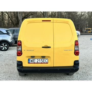 Peugeot Partner 2012,  1.6 diesel - Na sprzedaż za 15 800 zł - Pęcice - zdjęcie 4