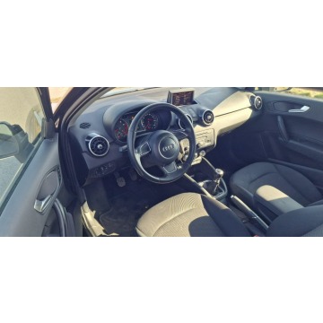 Audi A1  Hatchback 2013,  1.2 benzyna - Na sprzedaż za 17 999 zł - Pleszew - zdjęcie 9
