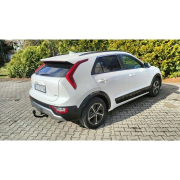 Kia Niro  Hatchback 2022,  1.6 hybryda, automat - Na sprzedaż za 111 900 zł - Ostrów Wielkopolski - zdjęcie 4