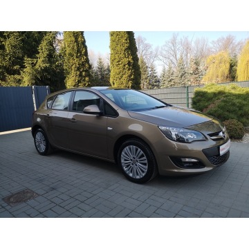 Opel Astra 2013,  1.6 benzyna - Na sprzedaż za 29 900 zł - Strzegom - zdjęcie 4