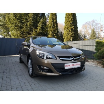 Opel Astra 2013,  1.6 benzyna - Na sprzedaż za 29 900 zł - Strzegom - zdjęcie 3