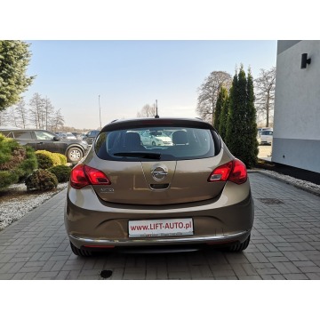 Opel Astra 2013,  1.6 benzyna - Na sprzedaż za 29 900 zł - Strzegom - zdjęcie 7