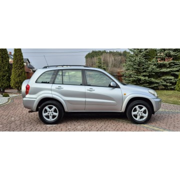Toyota   SUV 2000,  2.0 benzyna, automat - Na sprzedaż za 24 900 zł - Szaniec - zdjęcie 4