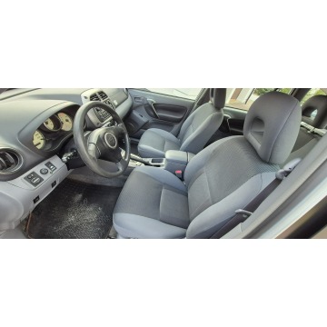 Toyota   SUV 2000,  2.0 benzyna, automat - Na sprzedaż za 24 900 zł - Szaniec - zdjęcie 9