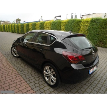 Opel Astra  Liftback 2010,  1.7 diesel - Na sprzedaż za 26 900 zł - Nowe - zdjęcie 6