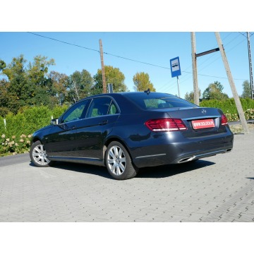 Mercedes - Benz E-klasa  Sedan/Limuzyna 2015,  2.0 benzyna, automat - Na sprzedaż za 59 900 zł - Goczałkowice-Zdrój - zdjęcie 9