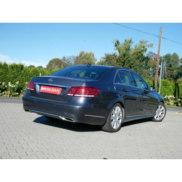 Mercedes - Benz E-klasa  Sedan/Limuzyna 2015,  2.0 benzyna, automat - Na sprzedaż za 59 900 zł - Goczałkowice-Zdrój - zdjęcie 3