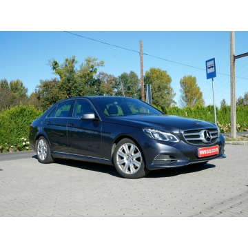 Mercedes - Benz E-klasa  Sedan/Limuzyna 2015,  2.0 benzyna, automat - Na sprzedaż za 59 900 zł - Goczałkowice-Zdrój - zdjęcie 7