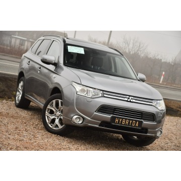 Mitsubishi Outlander  SUV 2013,  2.0 hybryda, automat - Na sprzedaż za 47 999 zł - Nowe Sójki - zdjęcie 9