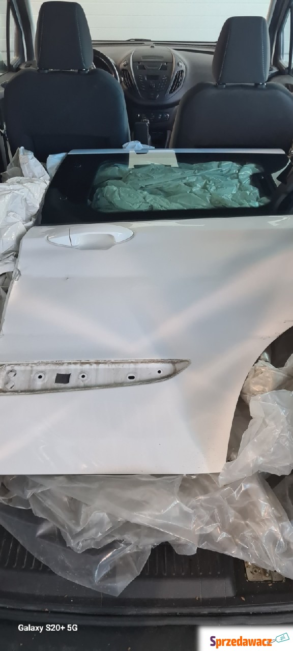 Drzwi szyby błotnik Ford Courier