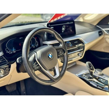 BMW Seria 5 2021,  2.0 hybryda, automat - Na sprzedaż za 119 000 zł - Reda - zdjęcie 9