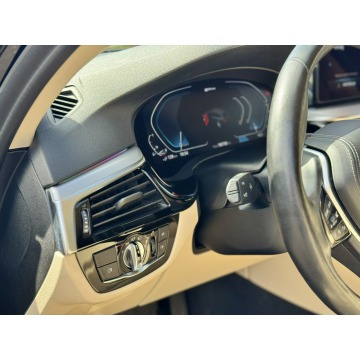 BMW Seria 5 2021,  2.0 hybryda, automat - Na sprzedaż za 119 000 zł - Reda - zdjęcie 8