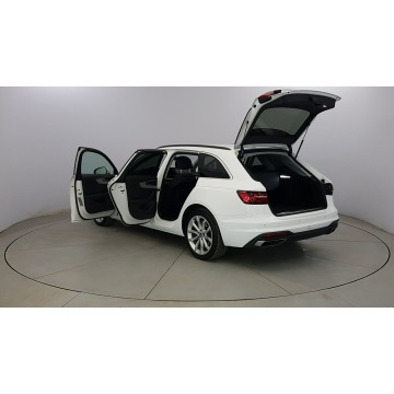 Audi A4 2021,  2.0 benzyna, automat - Na sprzedaż za 109 900 zł - Warszawa - zdjęcie 11