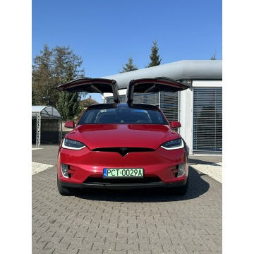 Tesla Model X  SUV 2017 elektryczny, automat - Na sprzedaż za 135 000 zł - Przeźmierowo - zdjęcie 2