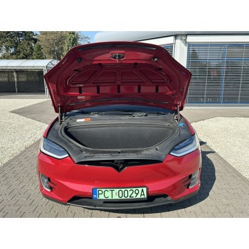 Tesla Model X  SUV 2017 elektryczny, automat - Na sprzedaż za 135 000 zł - Przeźmierowo - zdjęcie 11