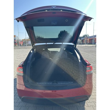 Tesla Model X  SUV 2017 elektryczny, automat - Na sprzedaż za 135 000 zł - Przeźmierowo - zdjęcie 10