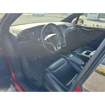 Tesla Model X  SUV 2017 elektryczny, automat - Na sprzedaż za 135 000 zł - Przeźmierowo - zdjęcie 12